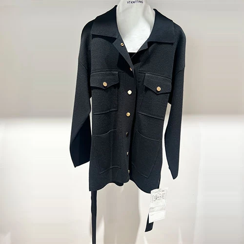 Základní Black Blazer
