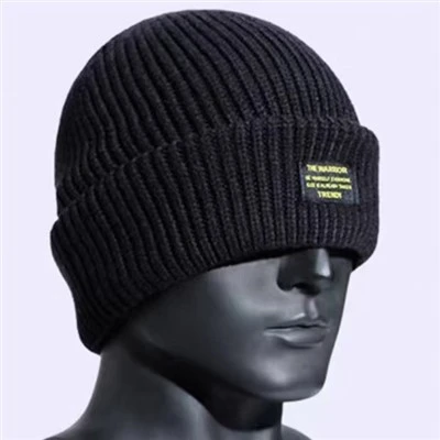 Teplý vlněný klobouk pro outdoorové aktivity