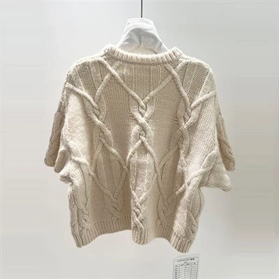 Vlněný dámský svetr design nejnovější