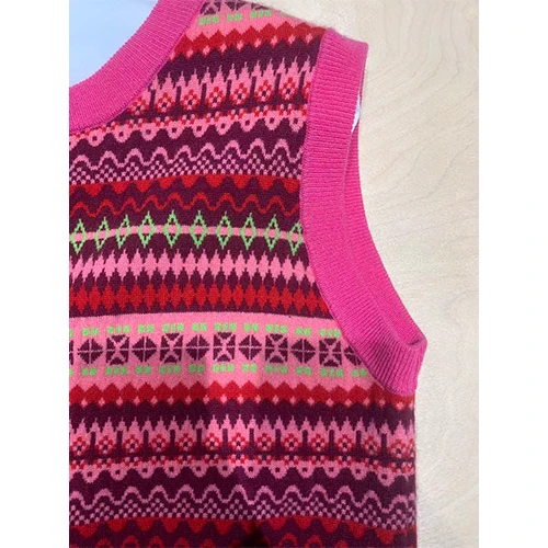 Wholegarment Knitted Sleeveless Sweater Vest factory Wholegarment Knitted Sleeveless Sweater Vest factory